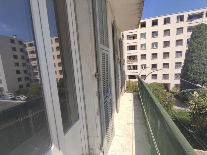 2pieces - 1 - Port De - Balcon * Nizza